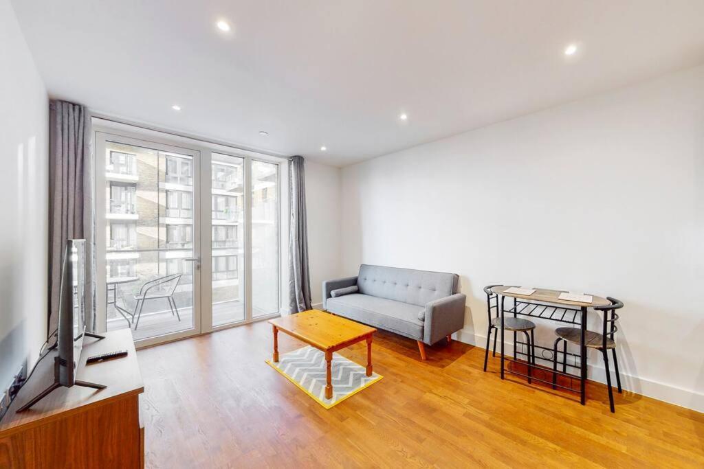 Lovely 1 Bedroom In Royal Arsenal Riverside Londres Exterior foto